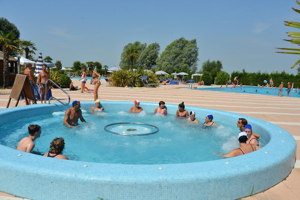 Happy Camp Mobile Homes In Camping Laguna Village Caorle Exterior foto
