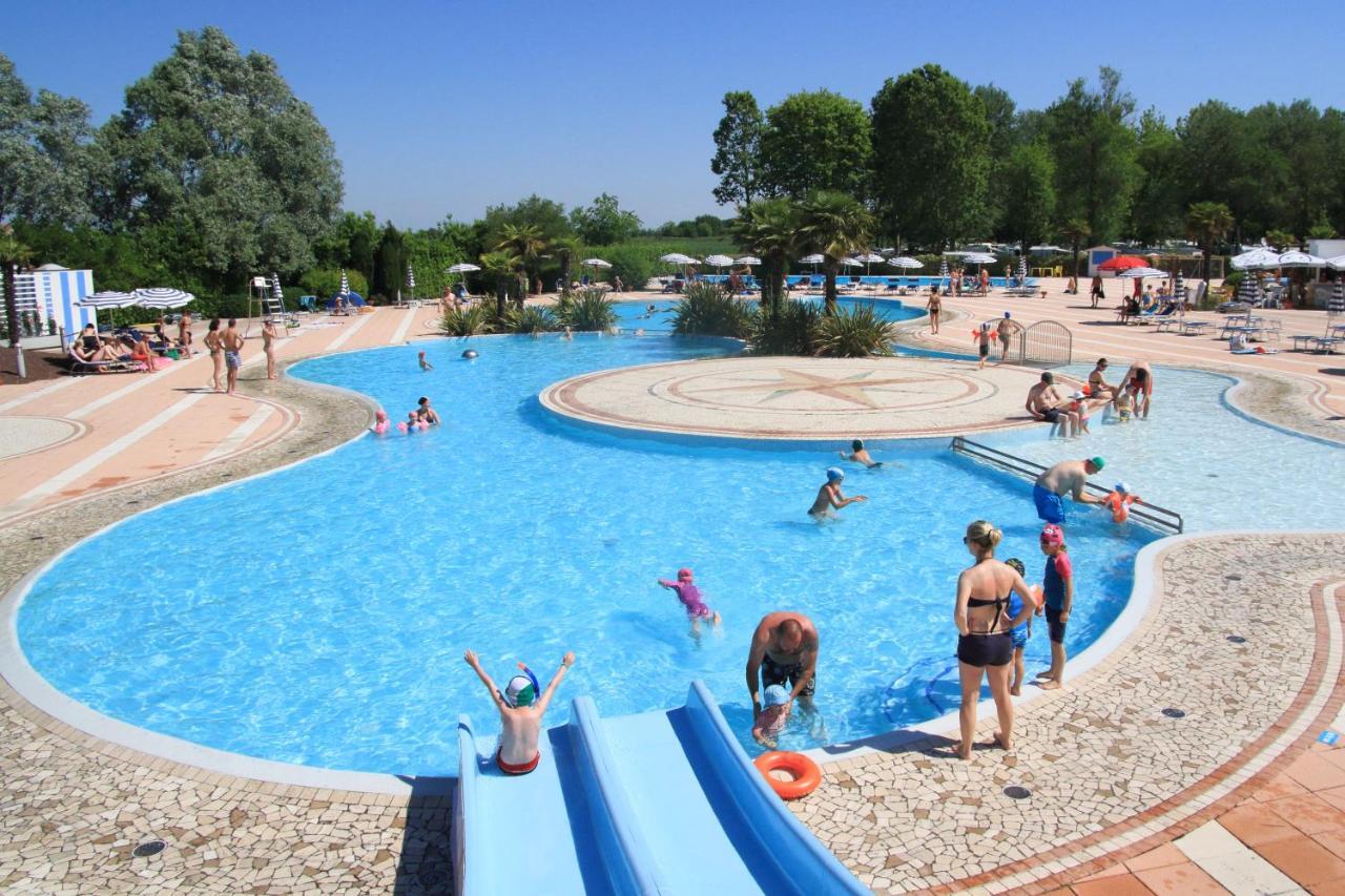 Happy Camp Mobile Homes In Camping Laguna Village Caorle Exterior foto